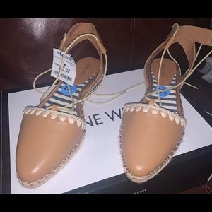 never worn 6.5 womens sandals.